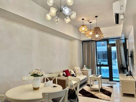 3 Bedroom Condo unit in Florence Mckinley Hill