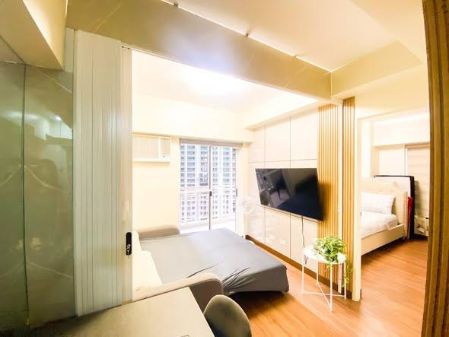 Fully Furnished 1 Bedroom Unit at Prisma Residences for Rent
