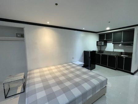 Fully Furnished Studio Unit for Rent at Makati Palace Hotel