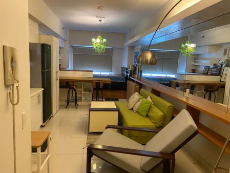 Fully Furnished Studio for Rent in The Senta Makati