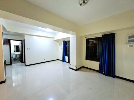Semi Furnished 2 Bedroom Unit at Magnolia Residences for Rent