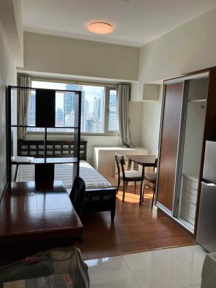 Fully Furnished Studio Unit at Eton Tower Makati for Rent
