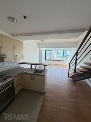 Semi Furnished 2 Bedroom Z Loft Unit for Rent at One Rockwell 
