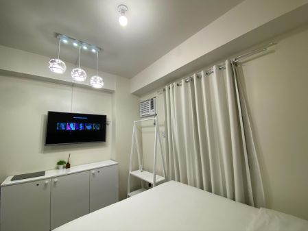 Clean Fully Furnished Studio for Rent in Mandaue City 