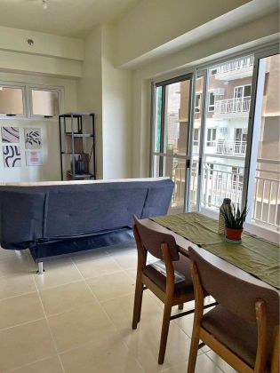 2 Bedroom Furnished For Rent in Brixton Place Weston Tower