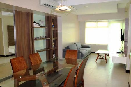 3 Bedrooms Condo for Rent in Aston at Serendra 2