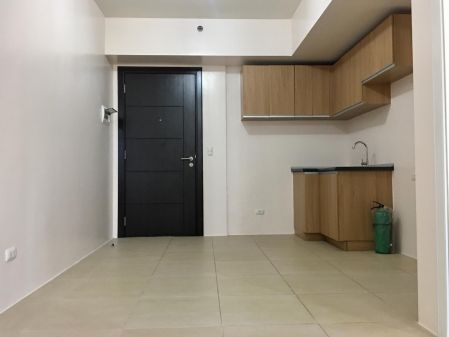 Semi-Furnished 1 Bedroom Unit at Avida Towers Verte for Rent