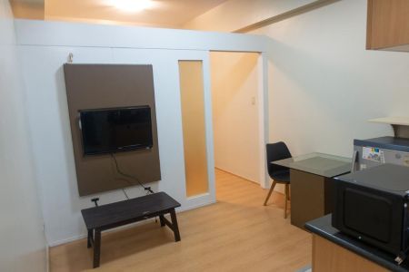 Fully Furnished 1BR for Rent in Oriental Garden Makati