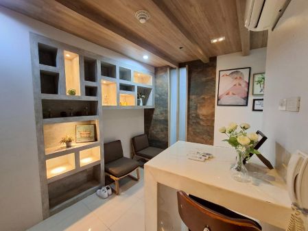 For Rent Fully Furnished 1 Bedroom w Balcony