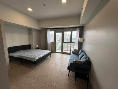 Fully Furnished Studio Unit at Uptown Arts Residence for Rent