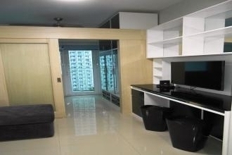 Fully Furnished 1BR Condo Unit with Balcony at Jazz Residences