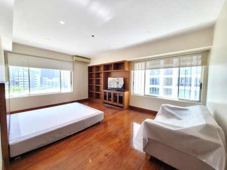 3BR Fully Furnished Corner Unit at One Salcedo Place