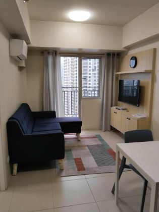 3 Bedroom Condo Unit for Rent in Vertis North