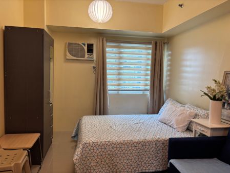 1 Bedrooom Turned into Studio Unit