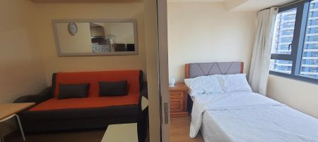 Fully Furnished 1 Bedroom Unit at The Rise Makati for Rent