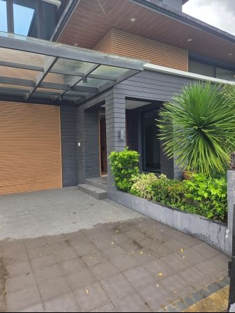 For Rent House in Mirala beside Miriam College and near Xavier 