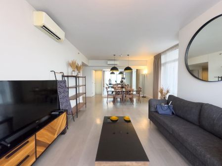 Spacious 2 Bedroom in Sakura Tower the Proscenium at Rockwell