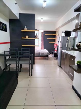 Fully Furnished Studio Unit at The Columns At Legaspi Village