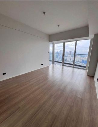 Semi Furnished 3 Bedroom Unit at Shang Wack Wack Residences