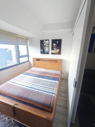 Fully Furnished 1BR at The Rise for Rent
