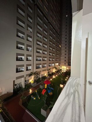 Fully Furnished 1BR in Pioneer Heights near BGC EDSA Greenfield