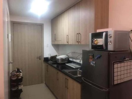 Fully Furnished 1 Bedroom with Balcony Amenity View