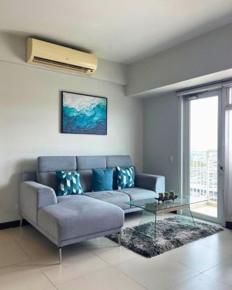 Fully Furnished 2 Bedrooms with Parking in Aston Two Serendra