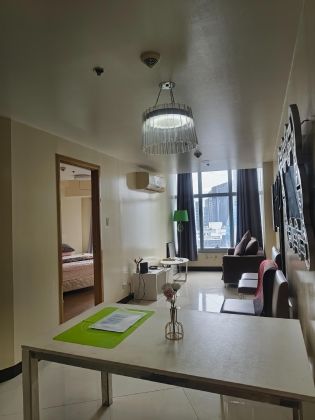 Fully Furnished 1 Bedroom Unit at One Central Makati for Rent