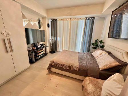 Fully Furnished 1 Bedroom Unit at Azure Urban Resort Residences