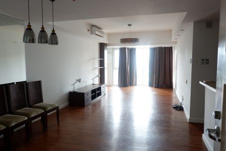 Semi Furnished 1 Bedroom Unit at Manansala Tower for Rent