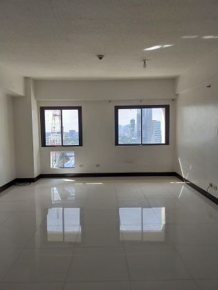 Unfurnished Studio Unit at El Jardin del Presidente for Rent