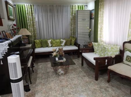 Unfurnished 3 Bedroom House at Ayala Alabang Village for Rent