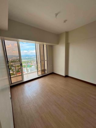 2BR Unit Unfurnished near Katipunan and Araneta City