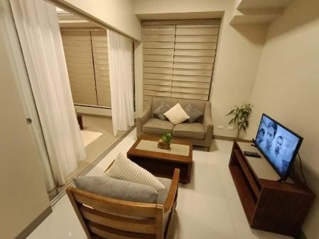 Fully Furnished Executive Studio in One Manchester Place Mactan 