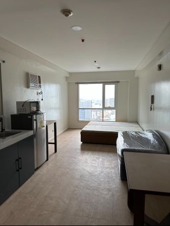 Fully Furnished Studio Unit for Lease in the Columns Makati