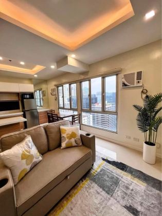 2 Bedroom Loft Type Penthouse Unit for Rent