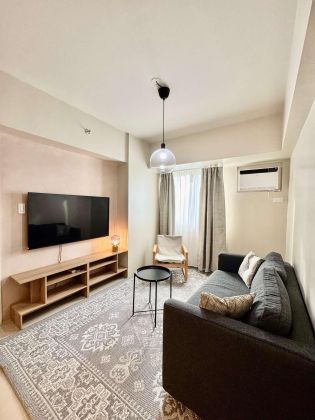 Newly Furnished 1BR in Avida Towers Turf BGC