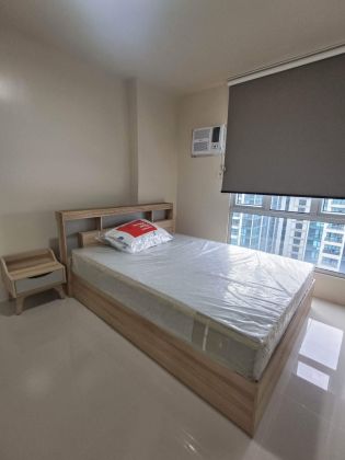 Fully Furnished 1 Bedroom Unit at The Montane for Rent