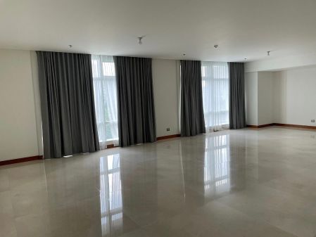 For Rent 3BR Unit in Two Roxas Triangle Makati P300K Monthly