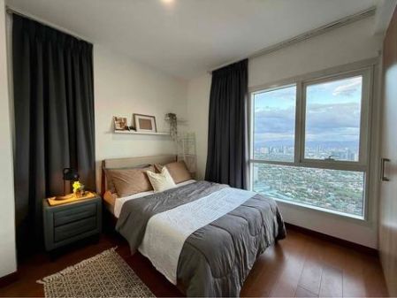 2 Bedroom Furnished for Rent in the Royalton at Capitol