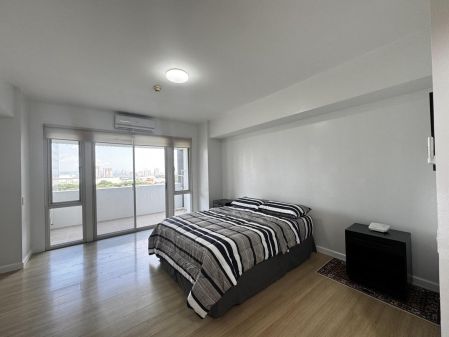 Fully Furnished 2 Bedroom Unit at The Mondrian Alabang