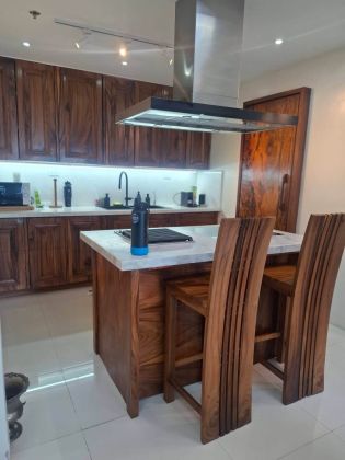 2 Bedroom Fully Furnished Unit with Balcony in Trion Towers BGC