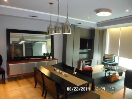 1 Bedroom with Den for Lease in One McKinley Place