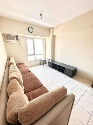 2 Bedroom Condo Unit in Avida Towers Makati West for Rent