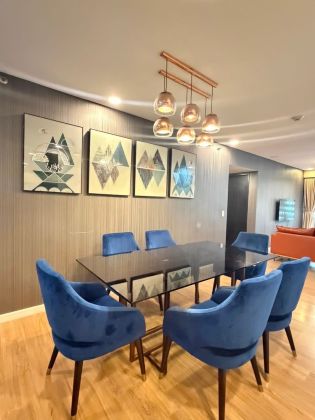 For Lease 3BR in 2 Serendra Sequioa