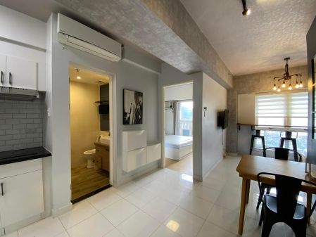 1BR Fully Furnished for Rent at Sheridan Tower Mandaluyong