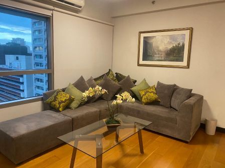 Fully Furnished 1 Bedroom Unit at The Residences At Greenbelt