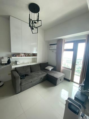 Fully Furnished 1 Bedroom in Magnolia Residences Quezon City