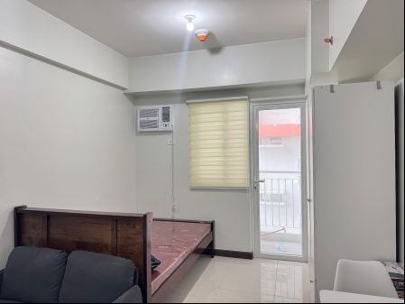 Studio Furnished Unit in Quantum Residences