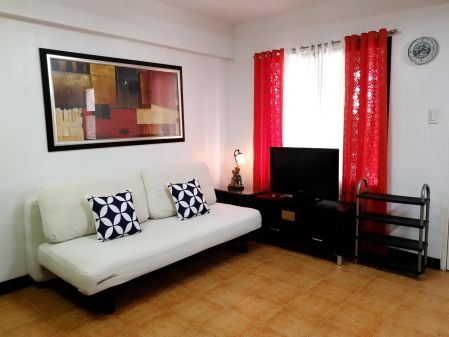 Furnished 2BR Condo in Rosewood Pointe near BGC